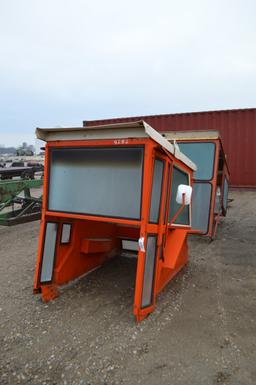 4282- ALLIS CHALMERS CAB