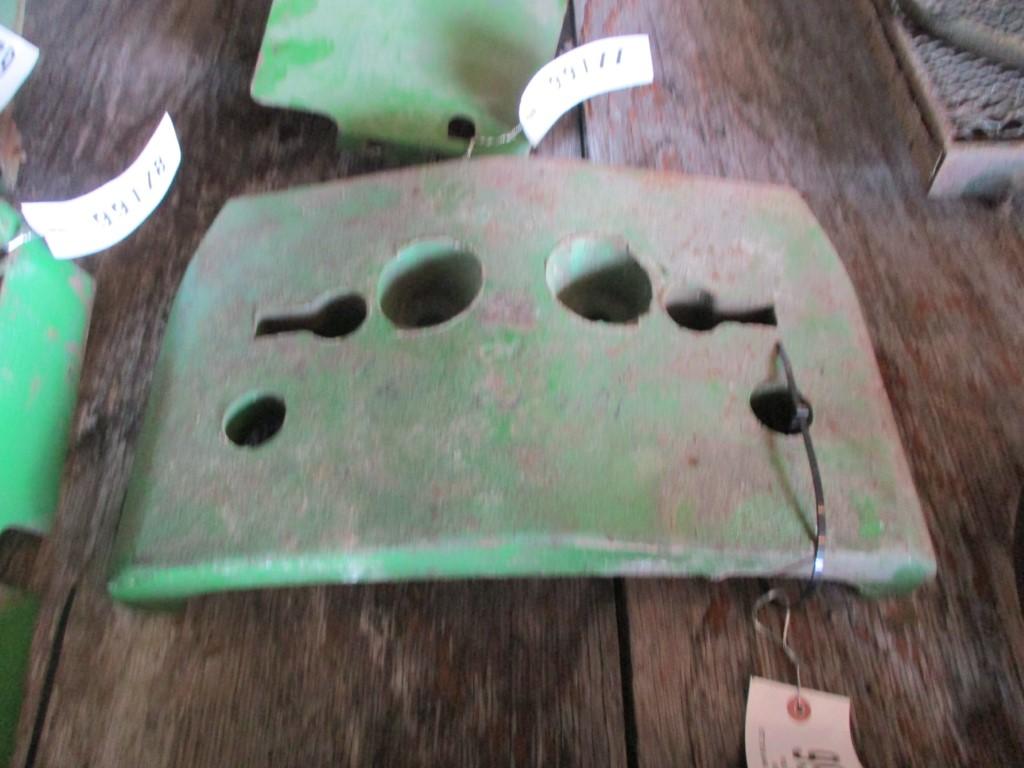 99176- JOHN DEERE FRONT WEIGHT T15577T