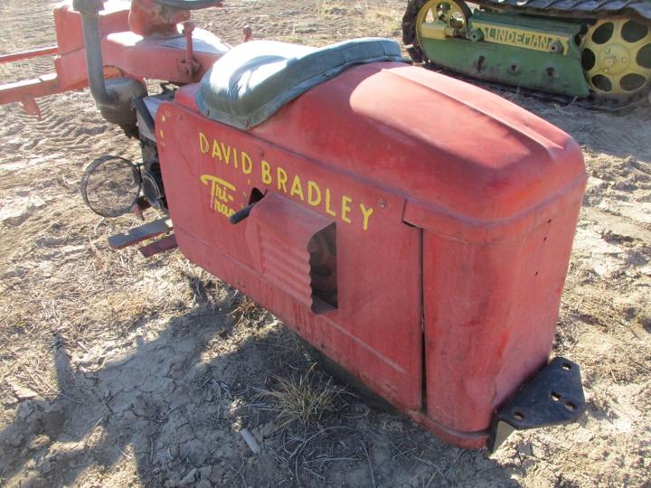91316-DAVID BRADLEY TRI TRAC WITH 1 BOTTOM PLOW