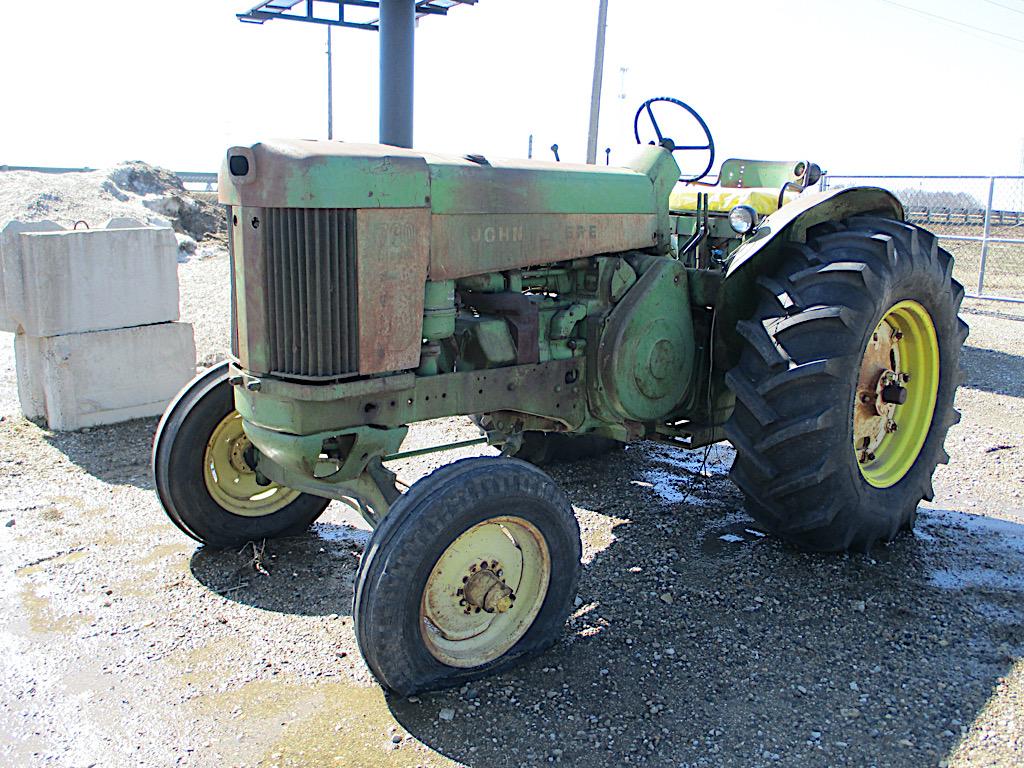 11650-JD 730 TRACTOR