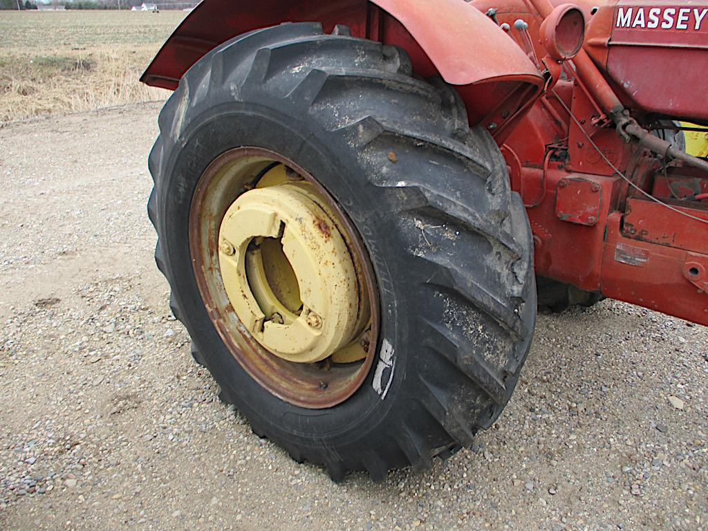 11670-MASSEY HARRIS 440 TRACTOR