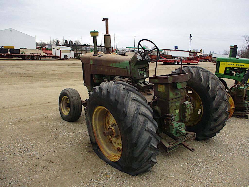 11678-JD 730 TRACTOR