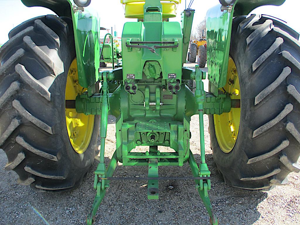 12744-JD 4620 TRACTOR