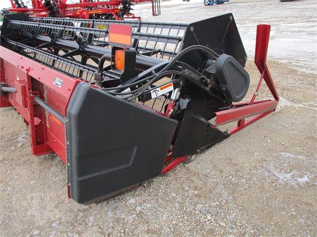 10909- CASE IH 1020 GRAIN HEAD (2002)