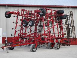 10919- WIL-RICH QX2 FIELD CULTIVATOR 47'