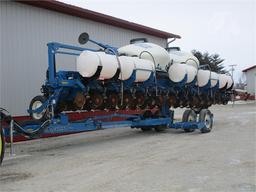 10927- KINZE 3660 16R30 PLANTER (2011)