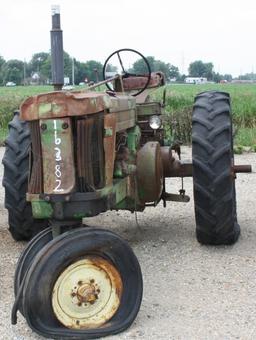 16382-JOHN DEERE 520