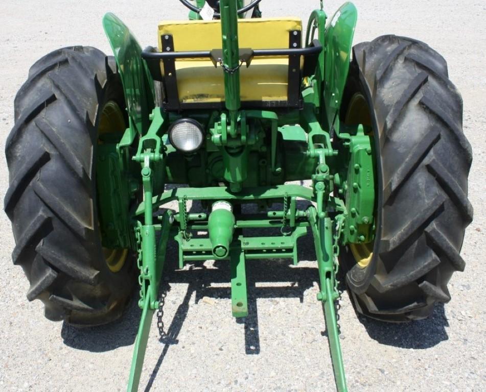 16391-JOHN DEERE 320U