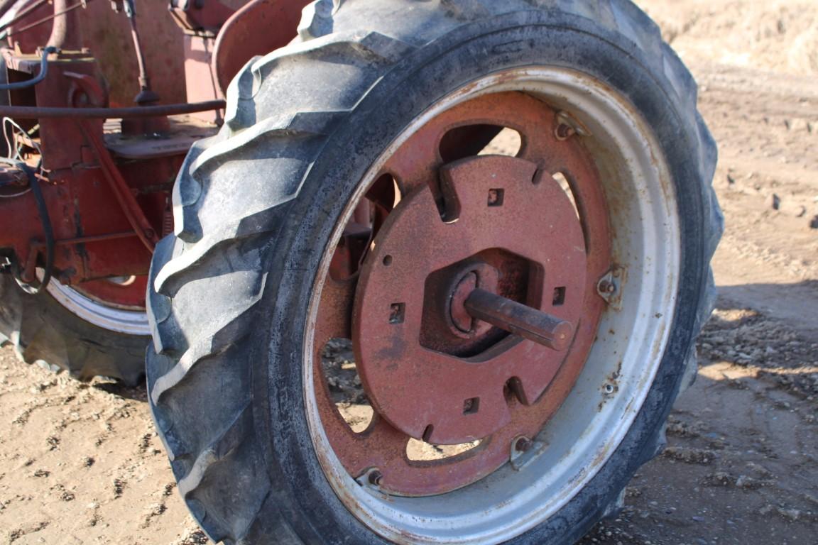 23565-FARMALL SUPER C