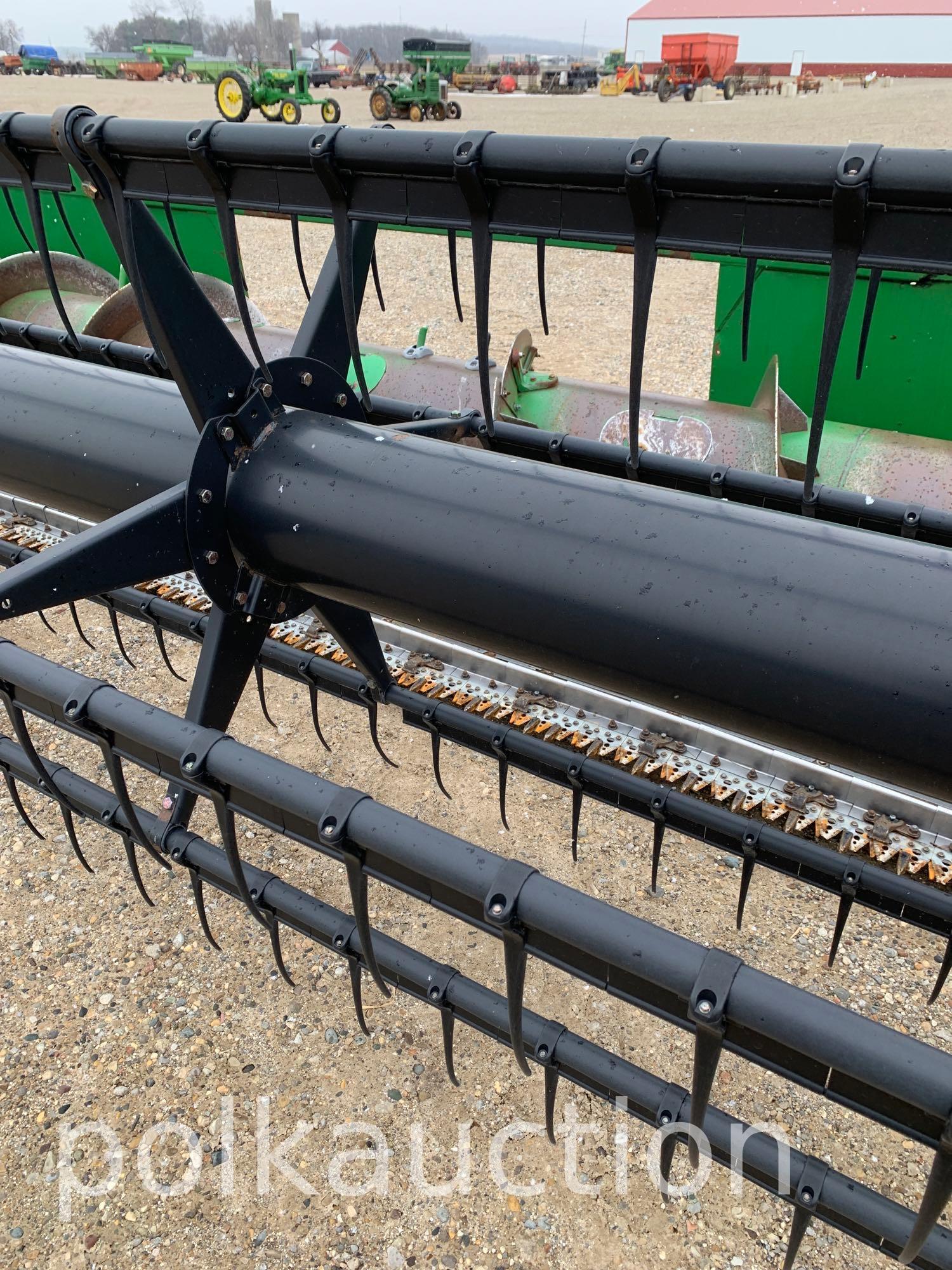 2006 John Deere 635F Hydraflex Grain Table