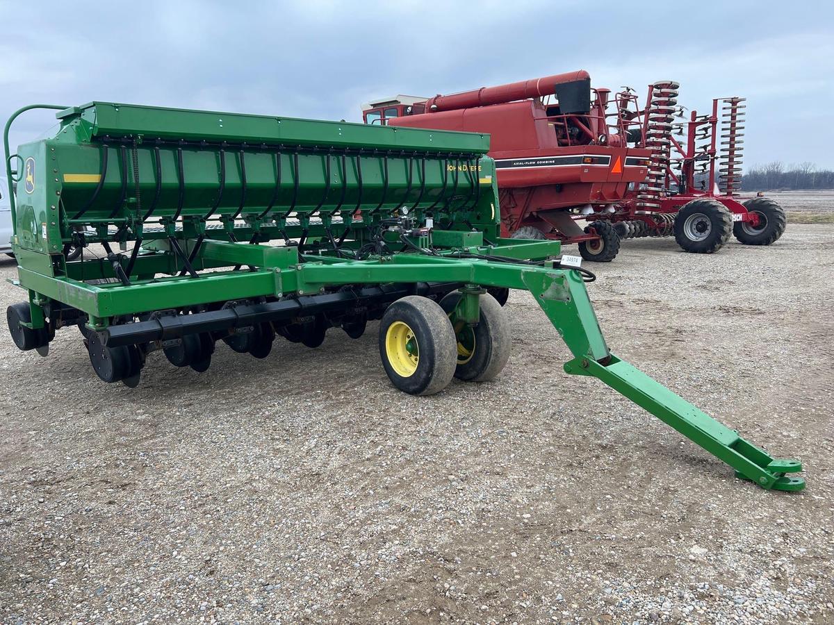 JD 1590 Drill