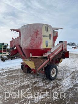 Farmhand 325 Grinder/Mixer with Bale Grinder