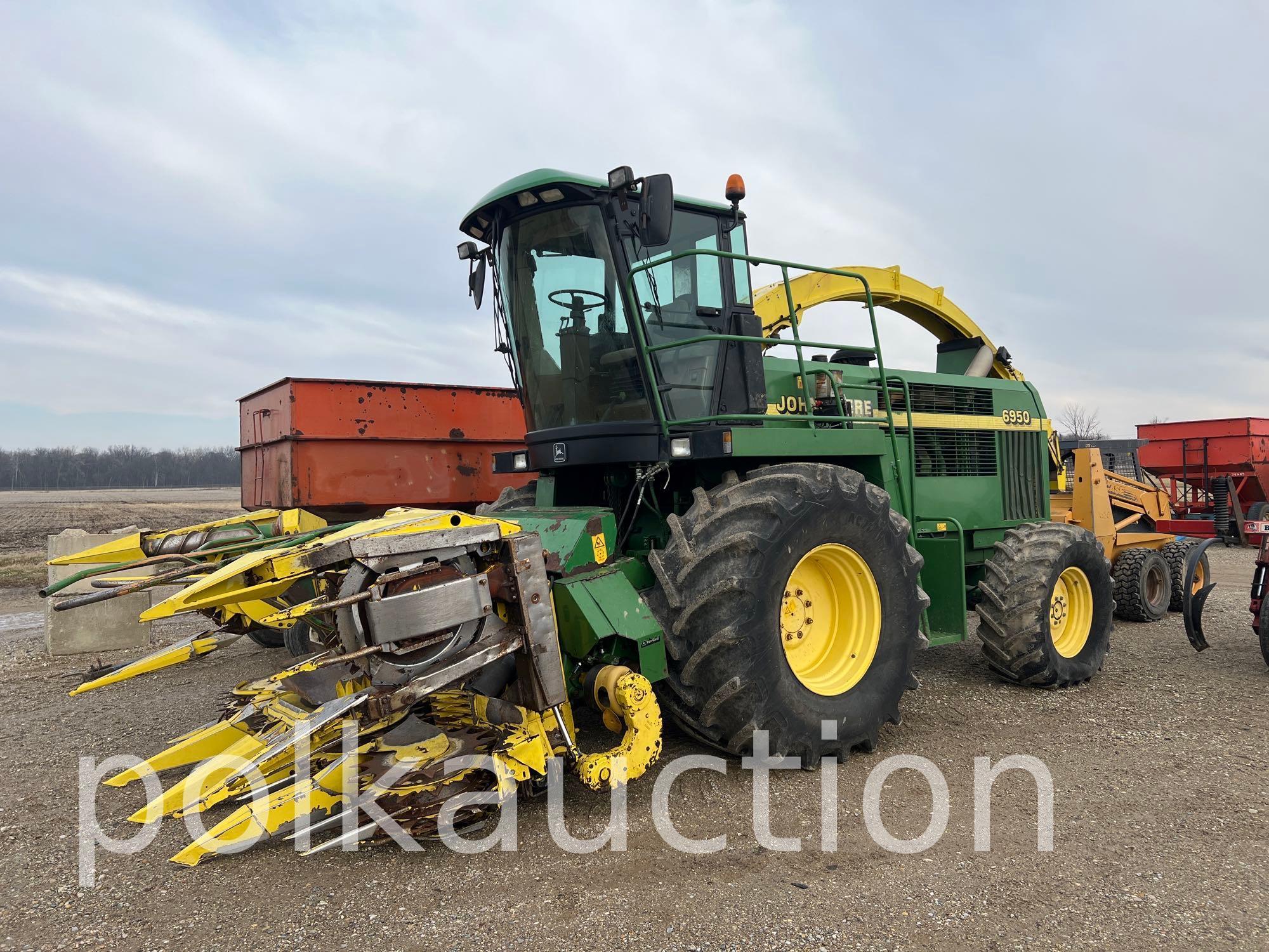 JD 6950 Forage Harvester (2002)