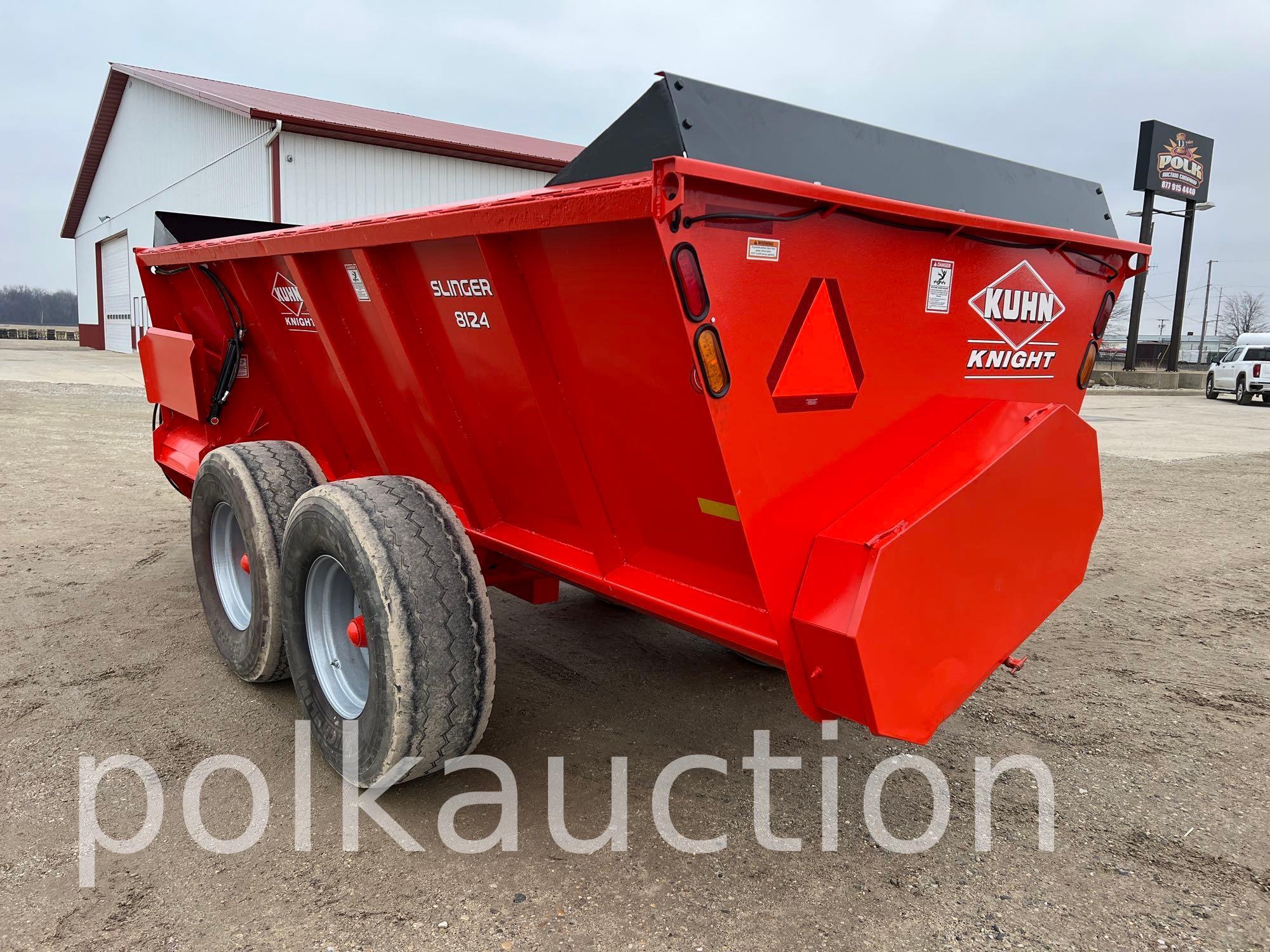 Kuhn/ Knight Side Slinger 8124 Manure Spreader