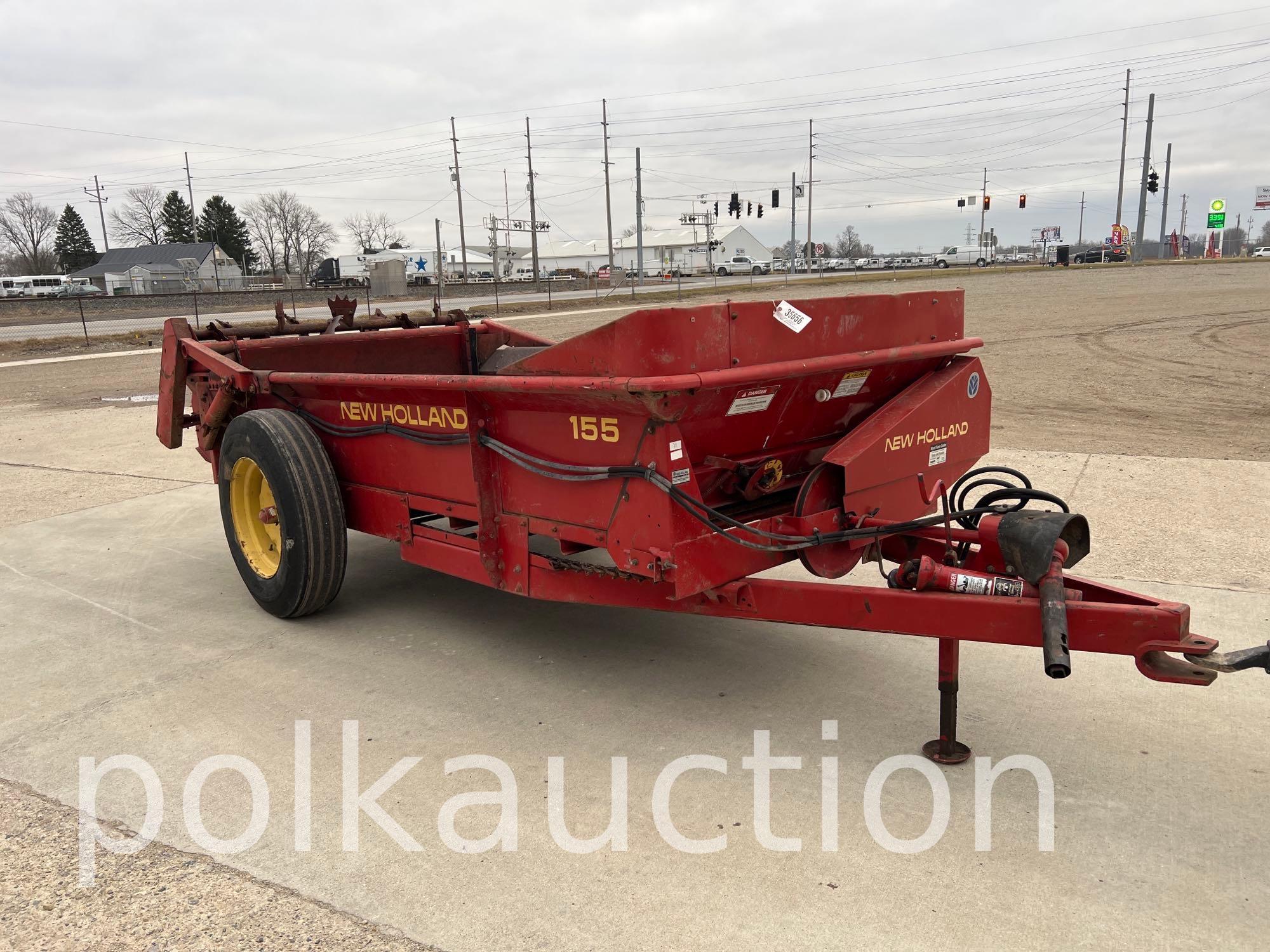 NH 155 Manure Spreader