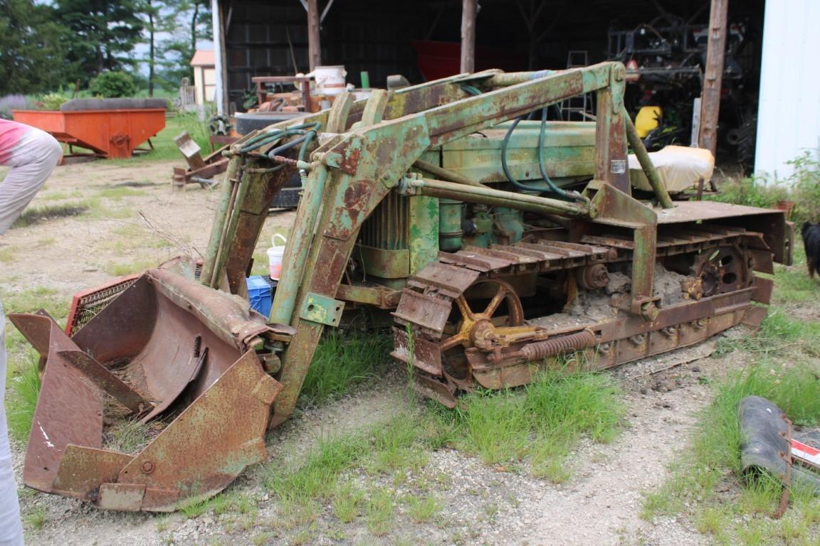 32030-JOHN DEERE 420 CRAWLER