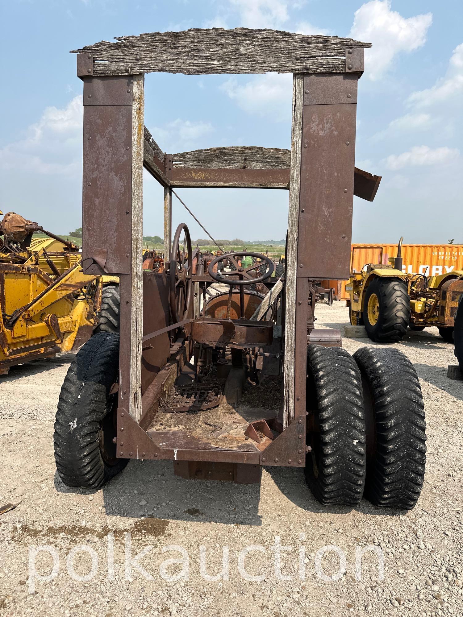 IH 10-20 MOTOR GRADER