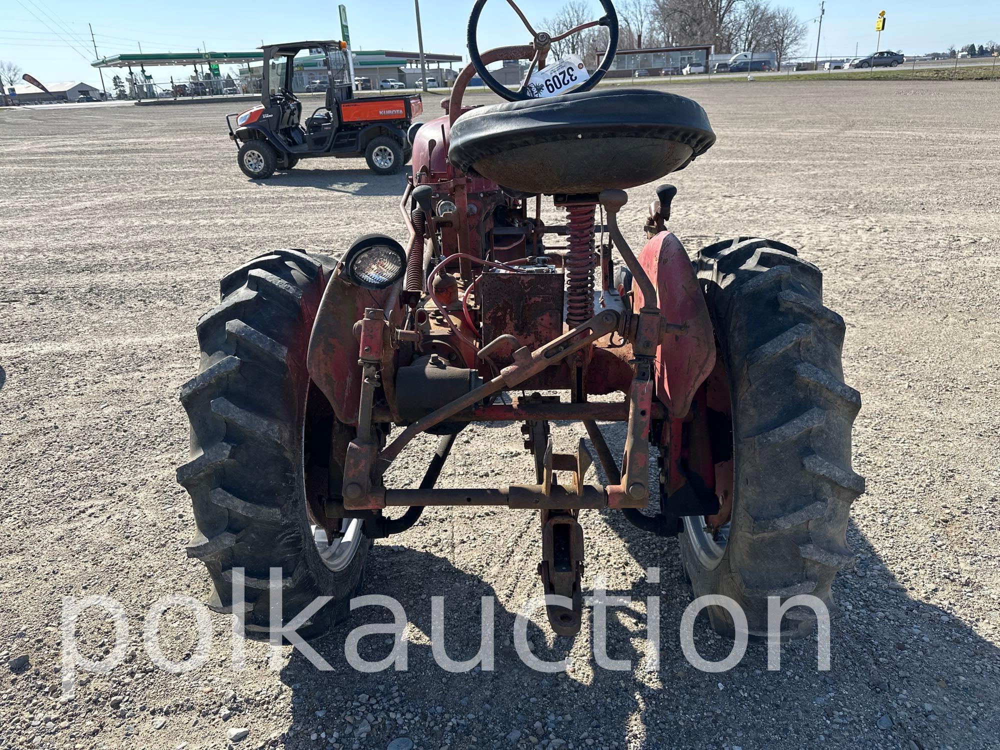 3209-FARMALL CUB (SN# 199640)