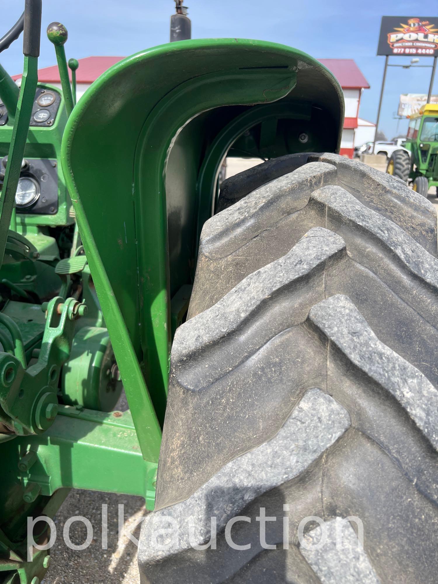 3255-JOHN DEERE 530 WIDE FRONT (SN#5305844)