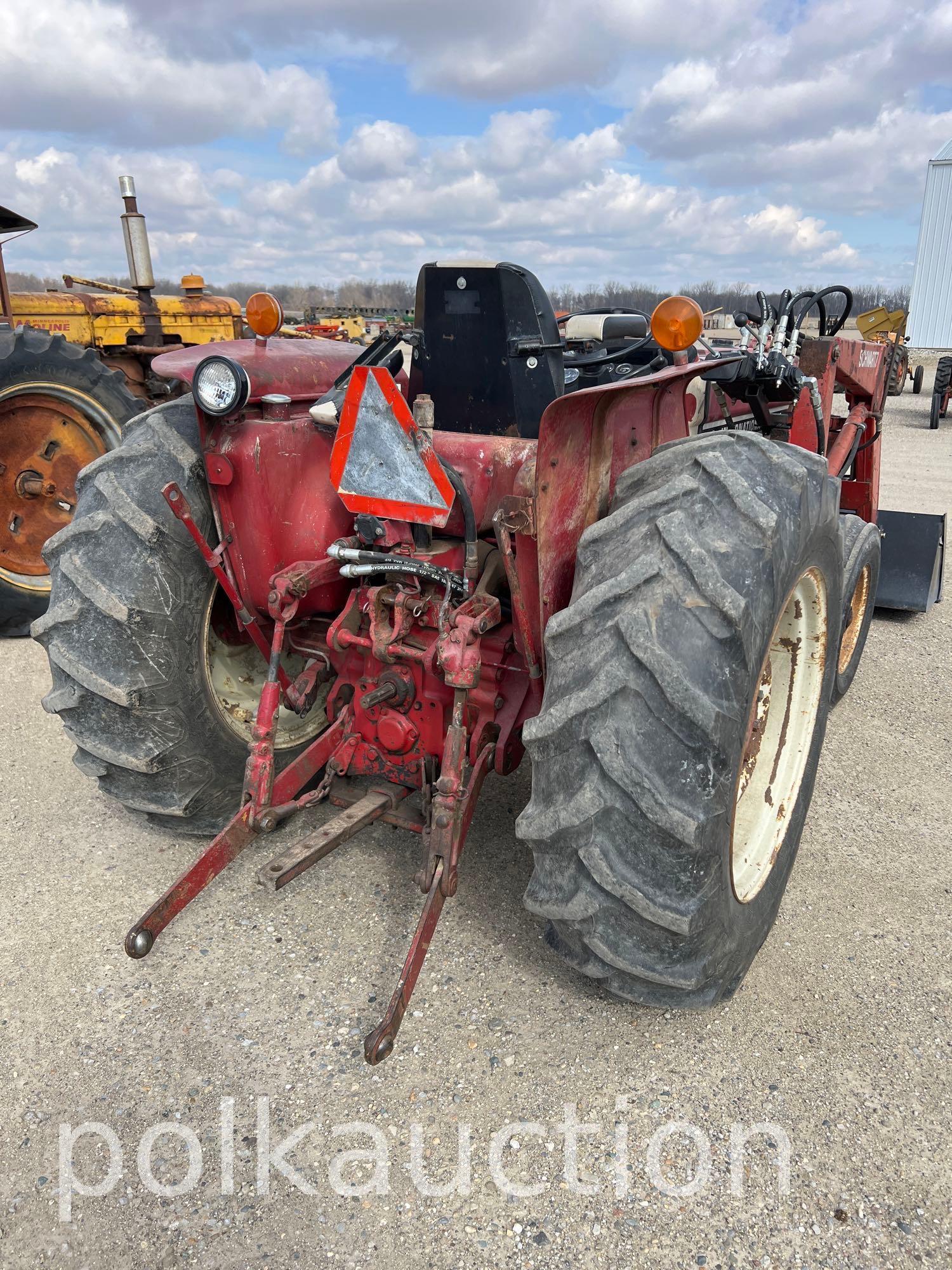 3492-IH 484 DIESEL w/ SCHWARTZ 1700 FRONT LOADER