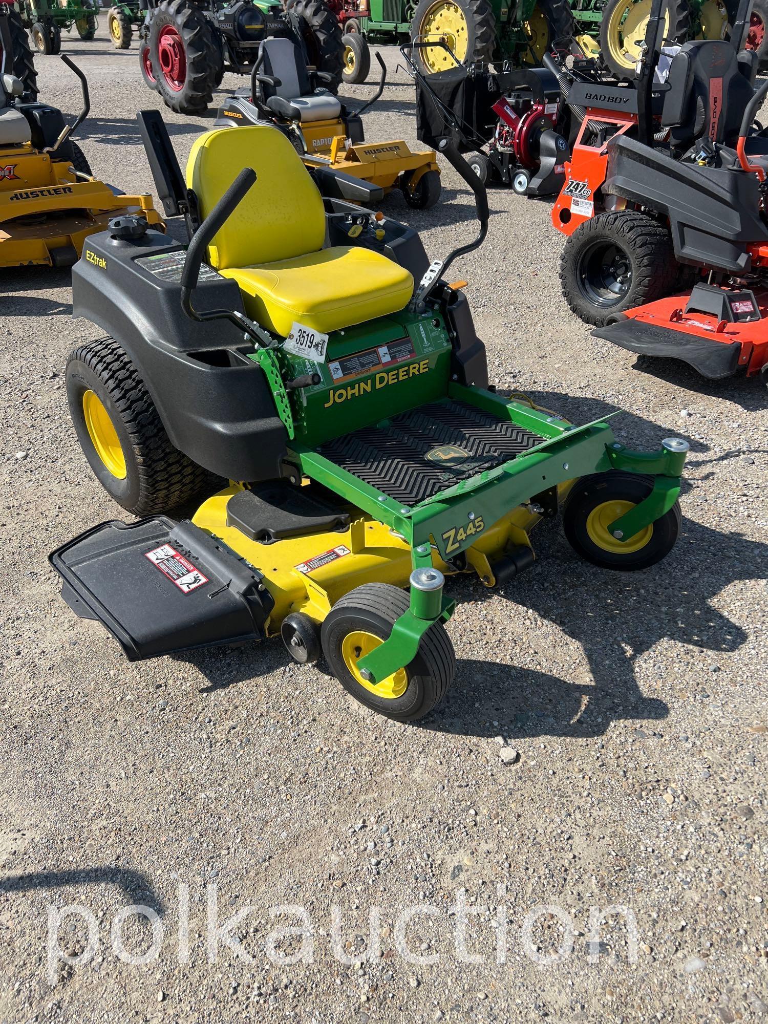 3519-JOHN DEERE EX TRAK Z445 L&G 54" (SN#1GX2445CAFF174017)