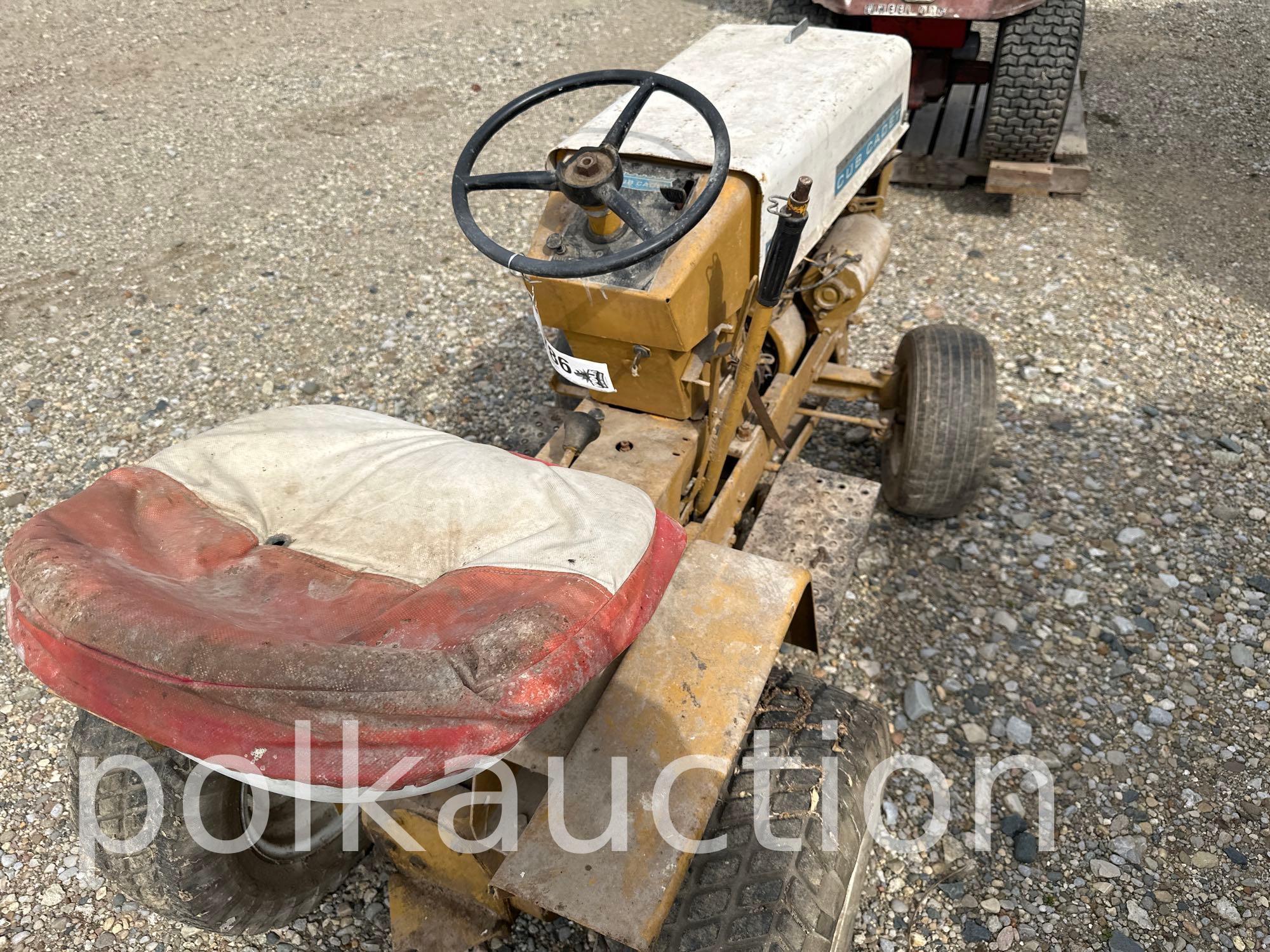 3786-CUB CADET 122 WITH 44" MOWER DECK (SN#47598)