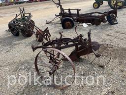 235-JOHN DEERE 1 BTM SULKY PLOW