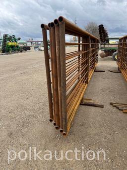 3790-(5) 24' LONG 67" TALL LIVESTOCK PANELS W/GATE