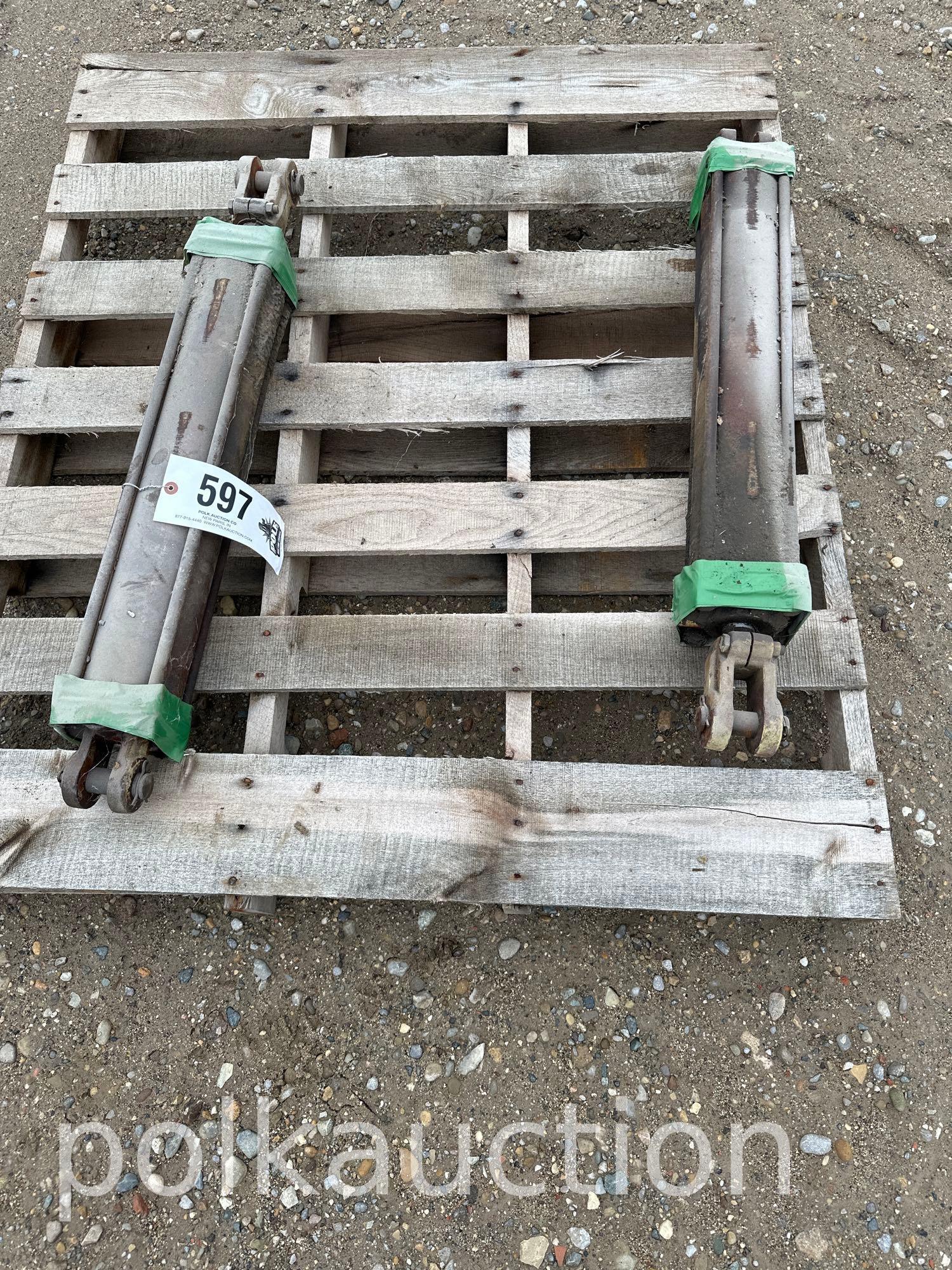 597-(2) HYDRAULIC CYLINDERS