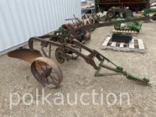 1855-JOHN DEERE MOD 51 SINGLE BOTTOM PLOW