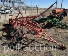 ALLIS CHALMERS 2 BTM PLOW