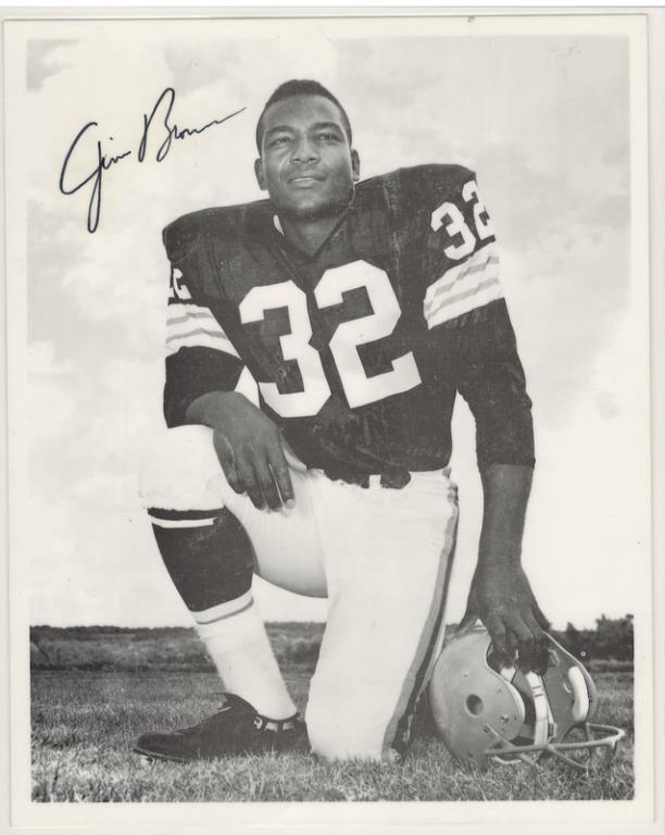 AUTOGRAPHED CLEVELAND BROWNS JIM BROWN PHOTO