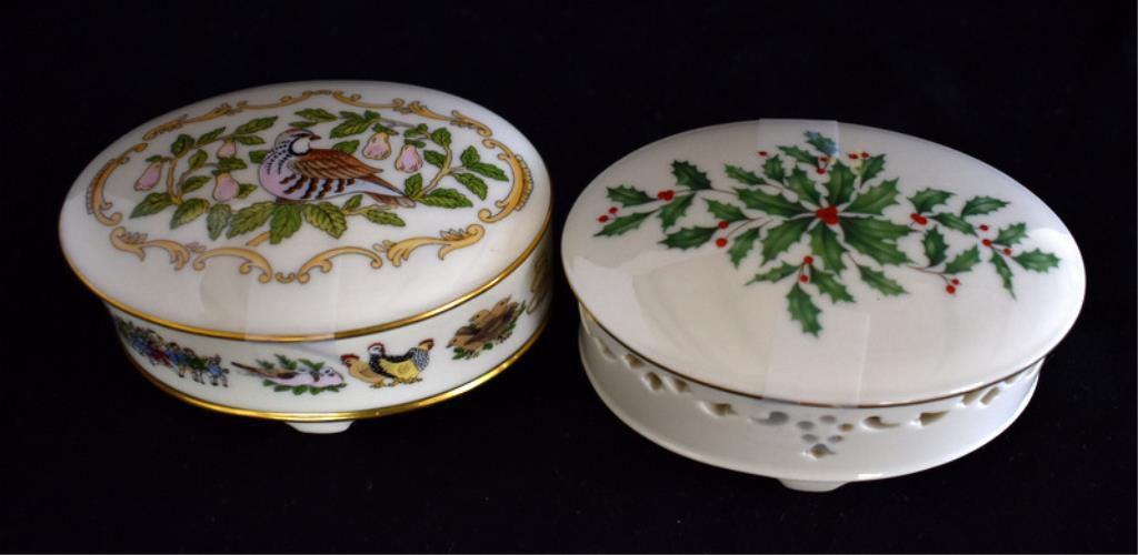 CHRISTMAS THEMED CHINA