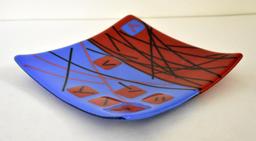 SET OF SIX RED AND LIGHT BLUE ART GLASS PLATES