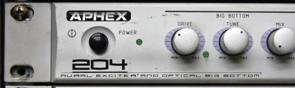 APHEX 204 AURAL EXCITER / BASS ENHANCER