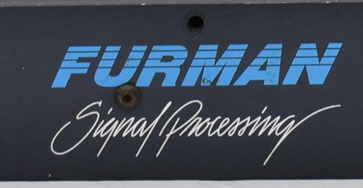 FURMAN AR-117 AC LINE REGULATOR