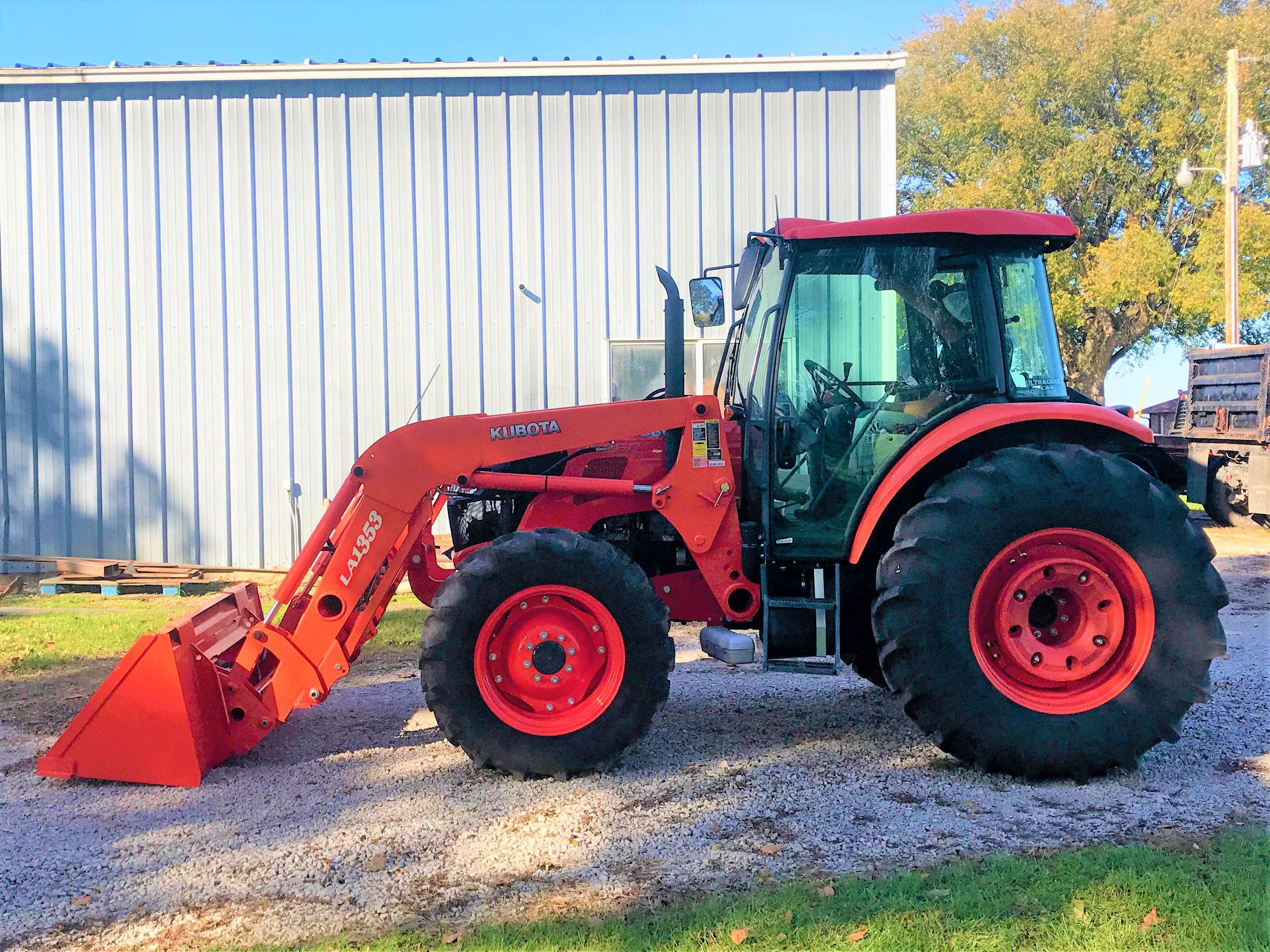 Kubota M9960D Tractor w/ LA1353 Ldr, MFWD, Cab, Only 40 Hrs.