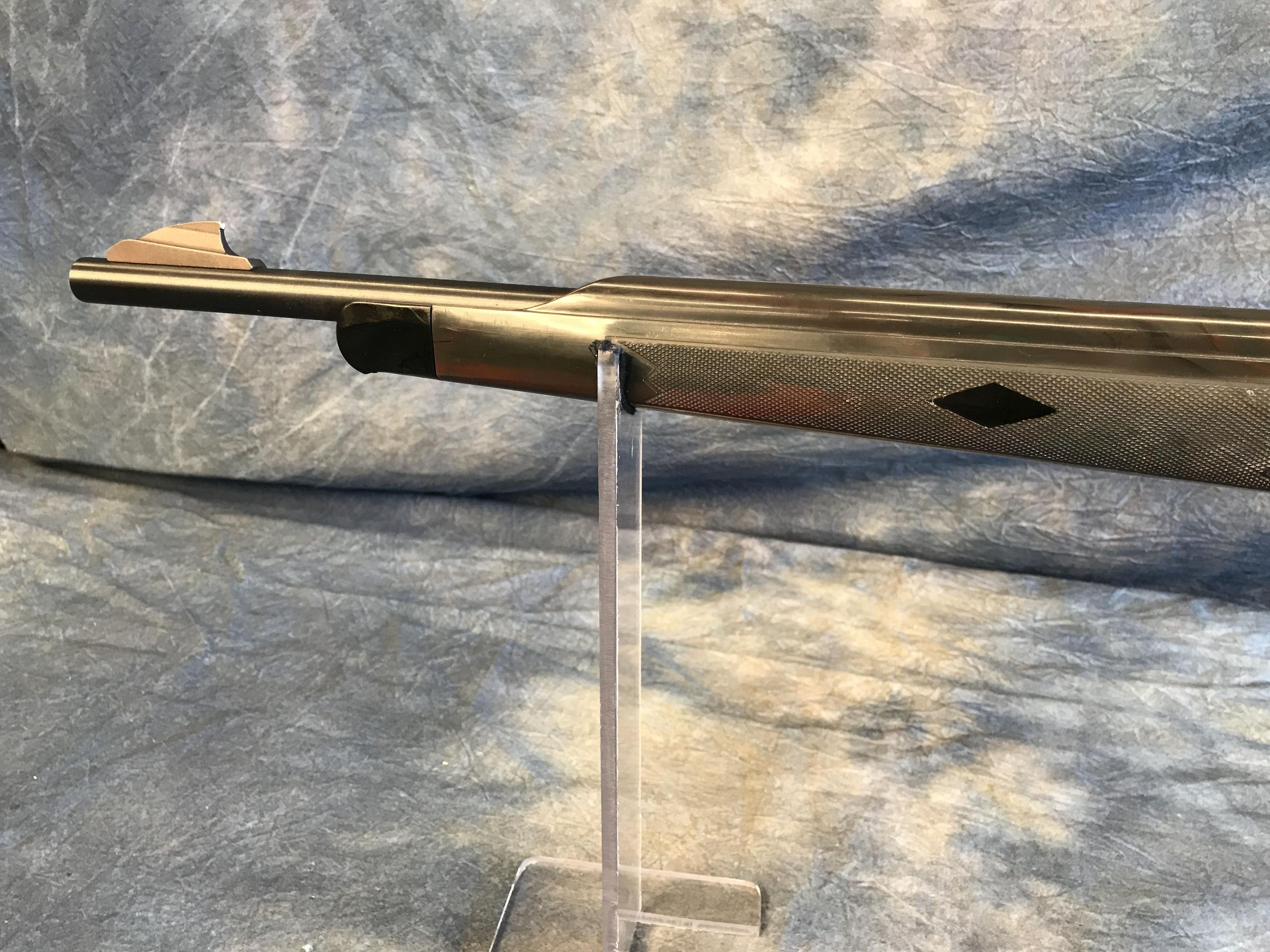 32. Remington Apache 77, .22LR, Green, SN:A 238-4816