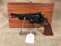 3. S&W Mod. 27-2 .357MAG W/ Pres. Case SN:N380439