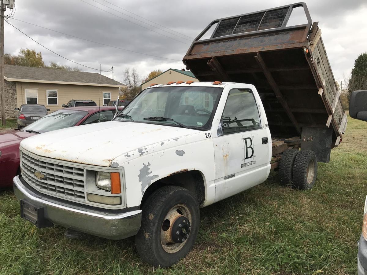 ‘93 Chevrolet 3500 Pick-Up, 5.7L V8, 231K Mi.