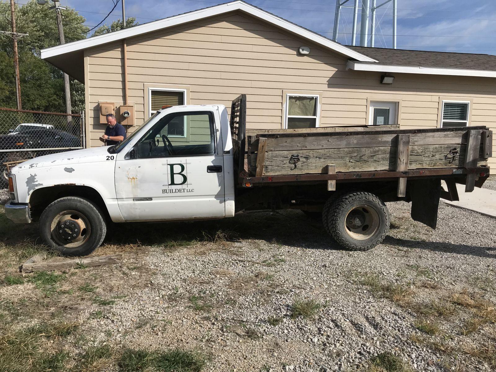 ‘93 Chevrolet 3500 Pick-Up, 5.7L V8, 231K Mi.