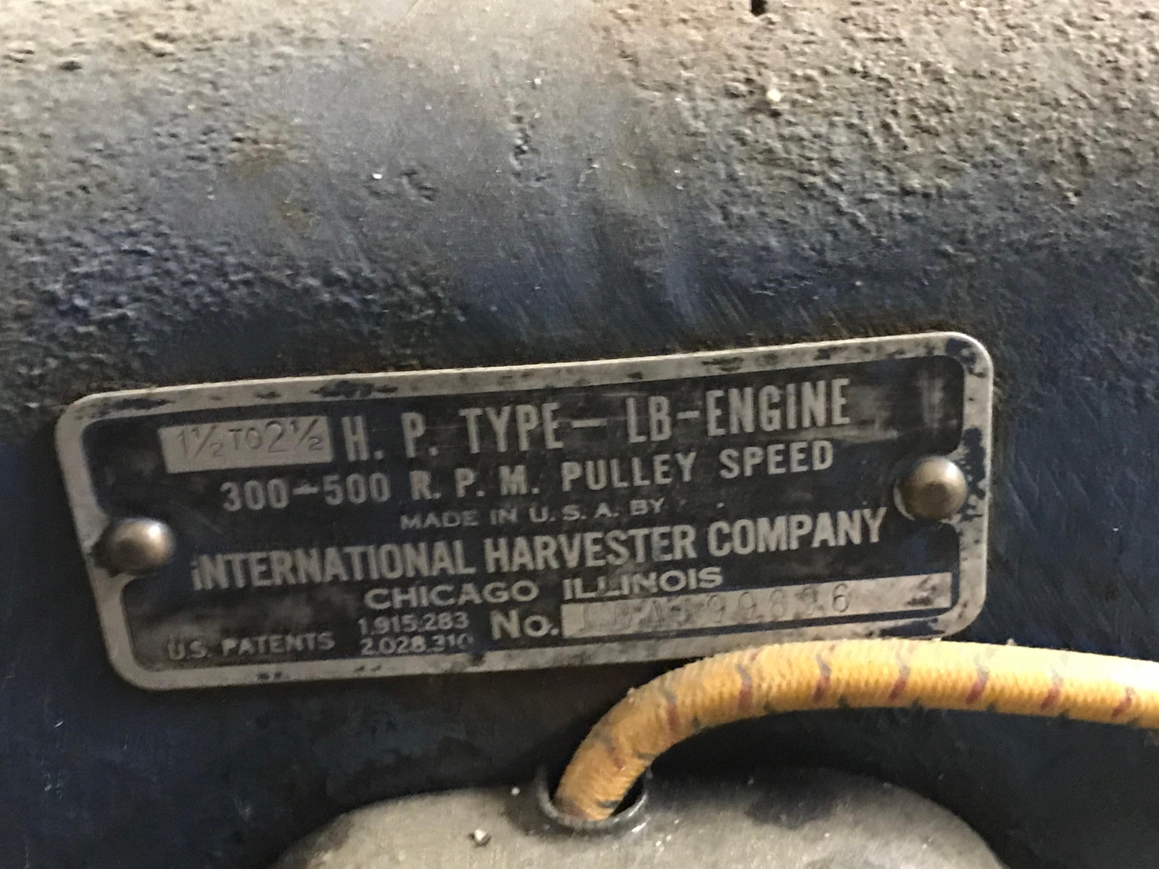LOT 25: IHC International Antique Engine