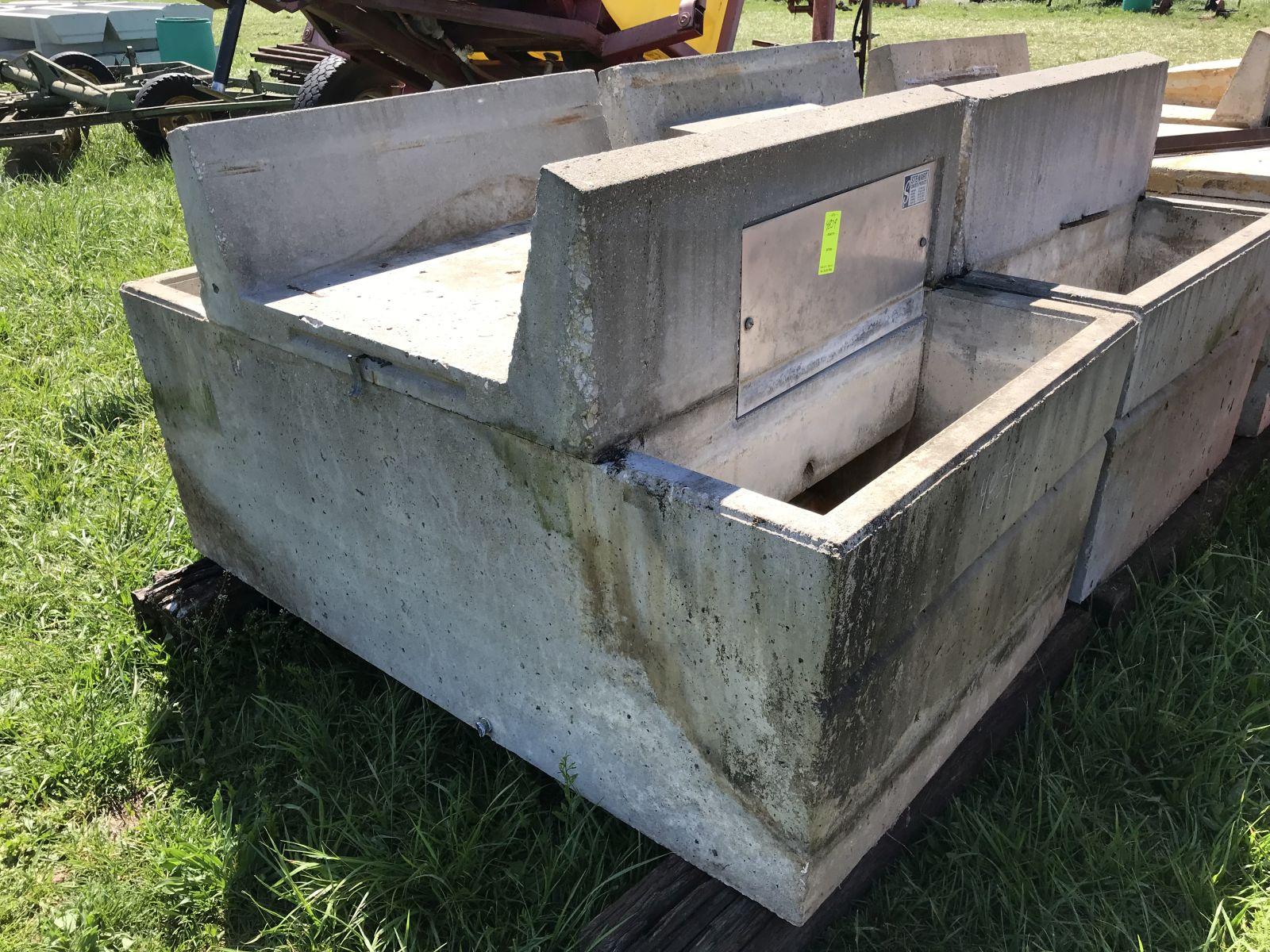 24. Double Sided Concrete Livestock Water Tank CN: 4839