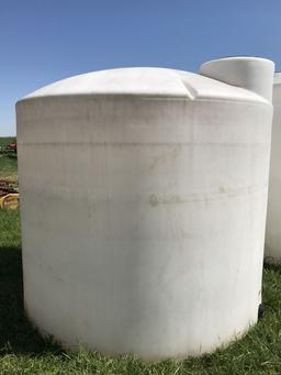 35. Large Poly Tank Approx. 2000 Gallons CN: 4891