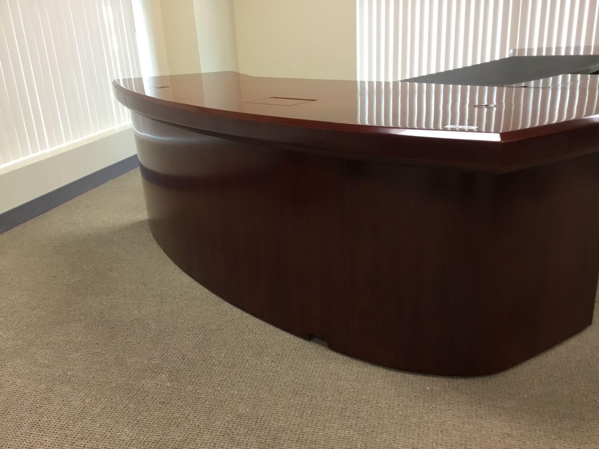 Chicago 9ft. Modern Executive Desk