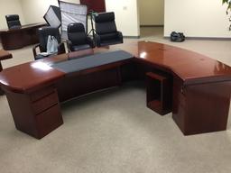 Chicago 9ft. Modern Executive Desk