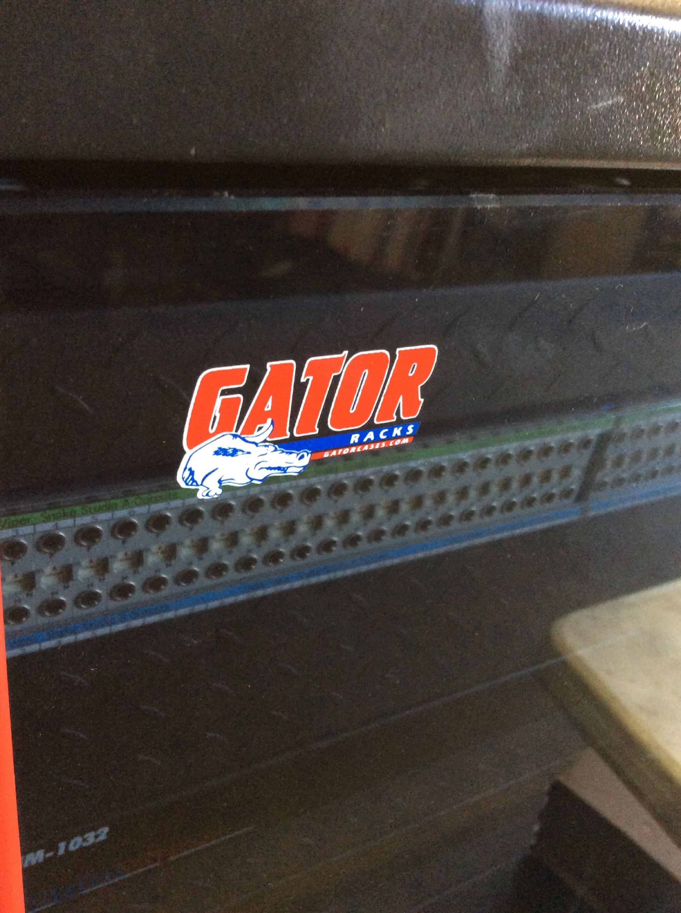 Gator Rack Case With Glass Door