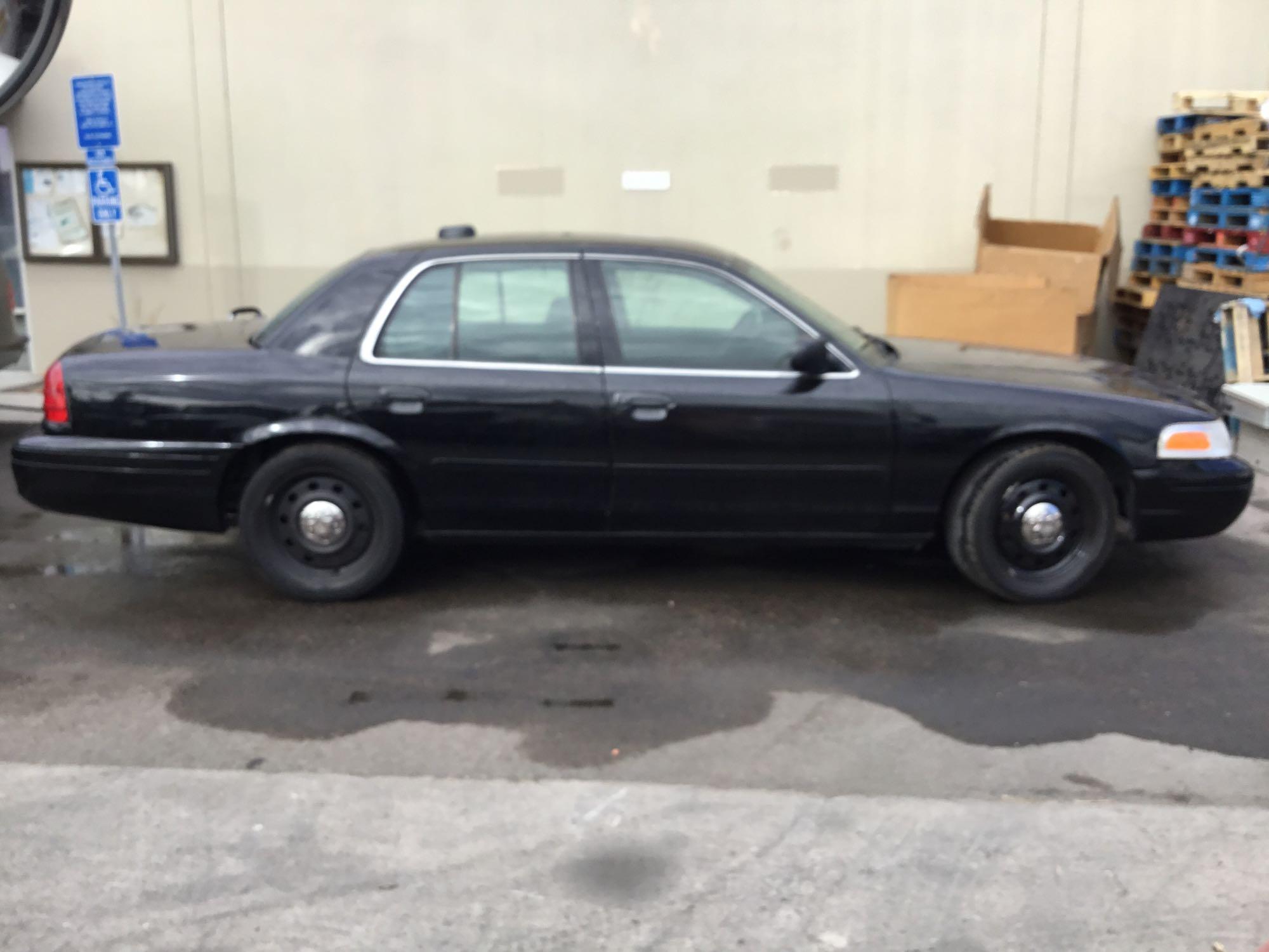 2010 Ford V8 4.6L Crown Victoria Police Interceptor ***DEALER OR EXPORT ONLY***