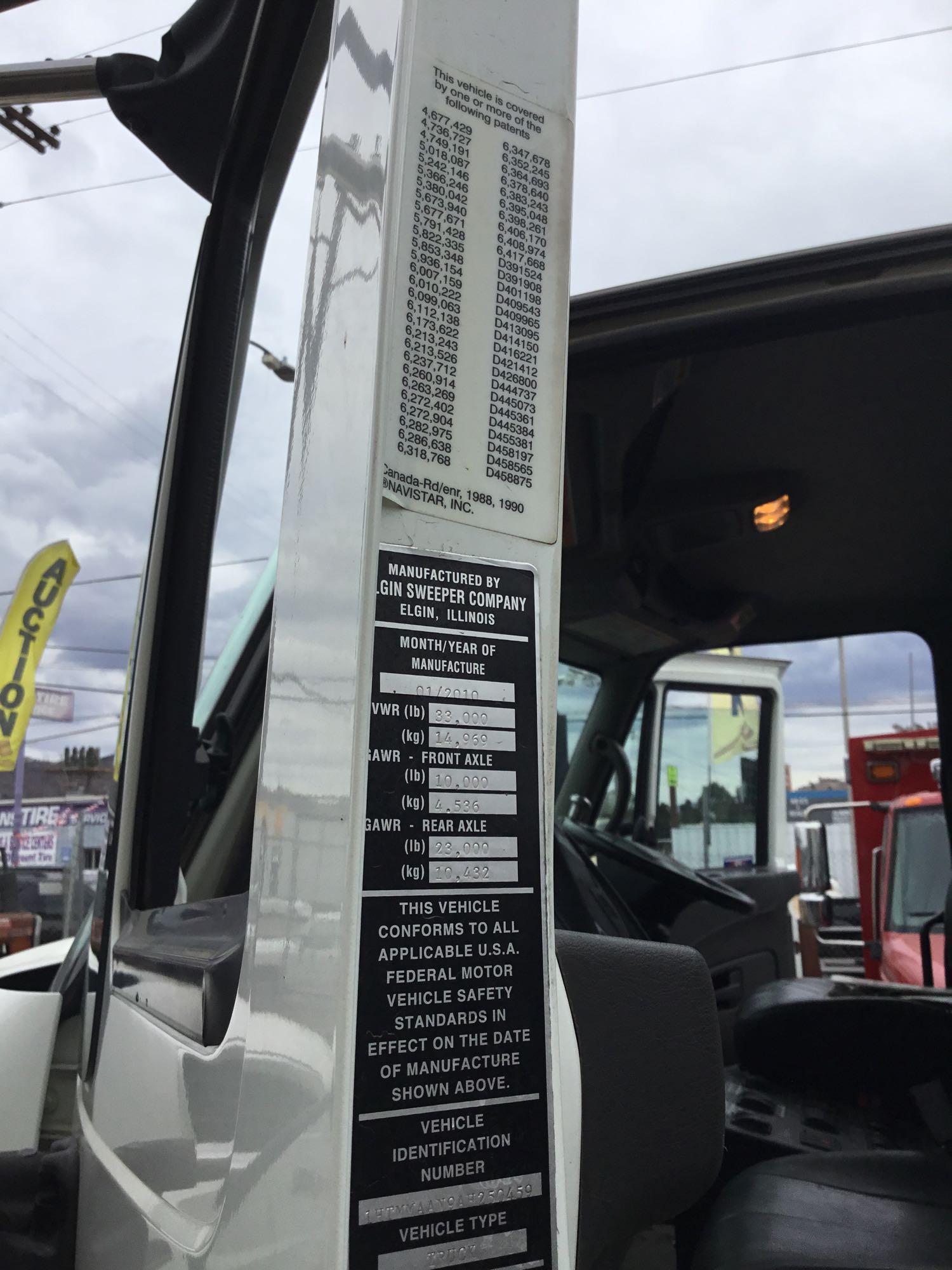 2010 International 4300 Street Sweeper