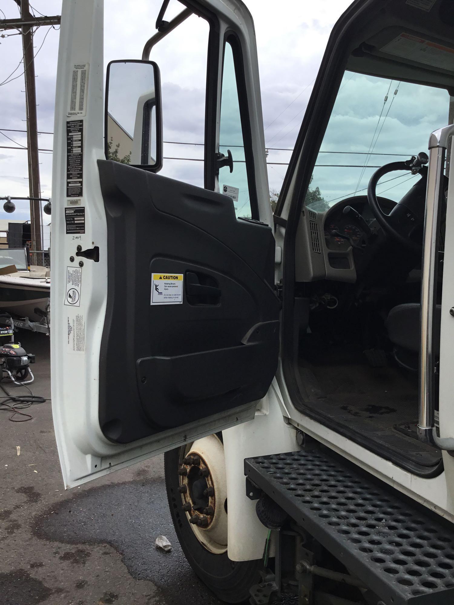 2010 International 4300 Street Sweeper